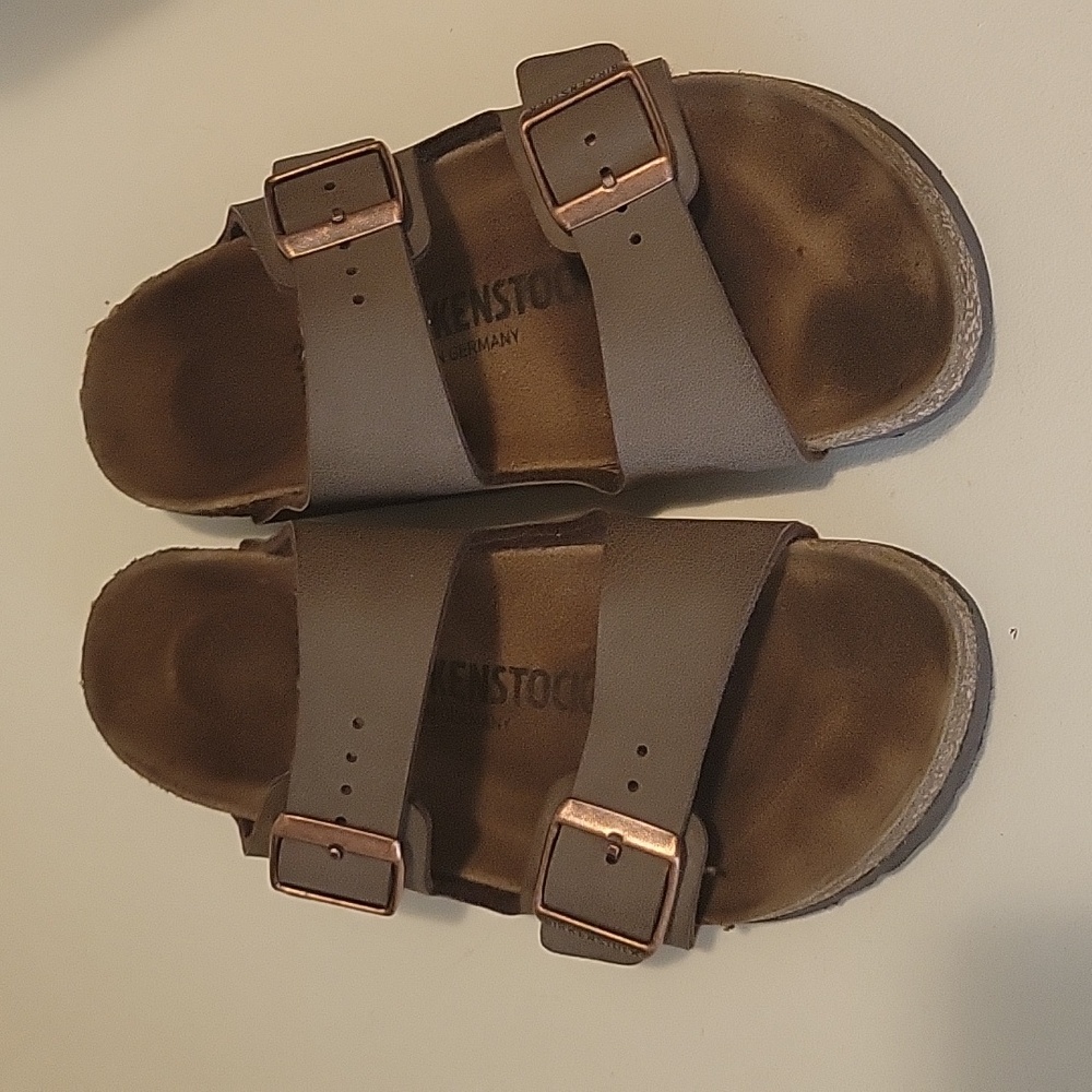 Women's Arizona Birkenstocks size 36